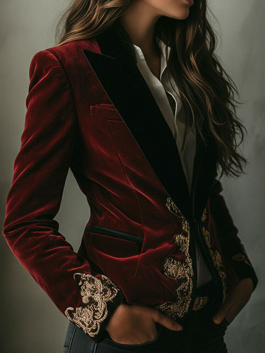 Blazer in velluto bordeaux ricamato – dettaglio
