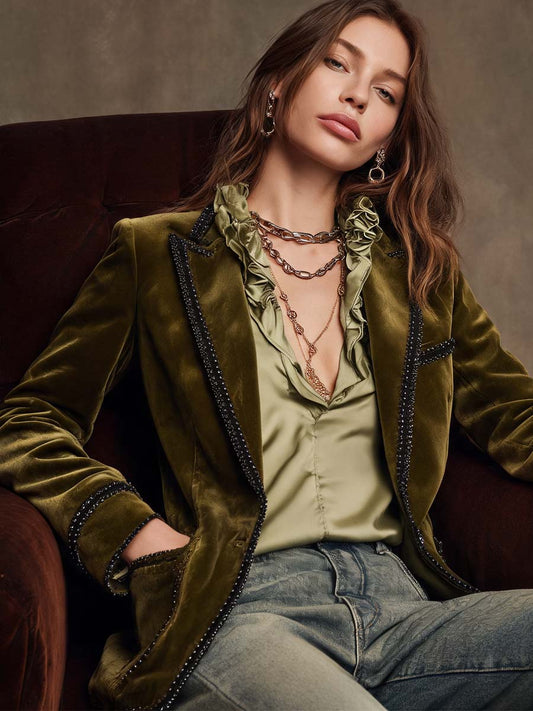 Giacca boho in velluto verde oliva con bordo nero – dettaglio 1