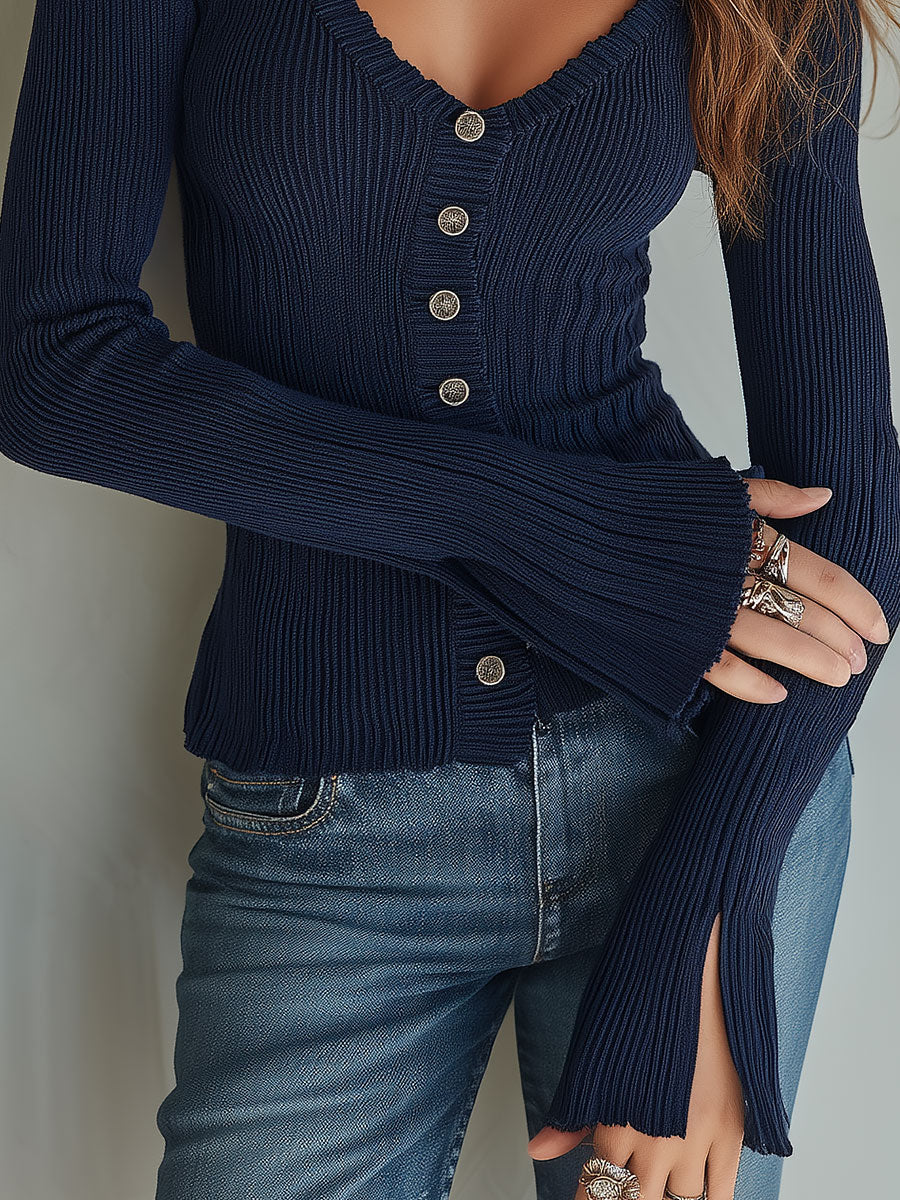 Maglione retrò blu navy a coste slim fit con maniche svasate – dettaglio 2