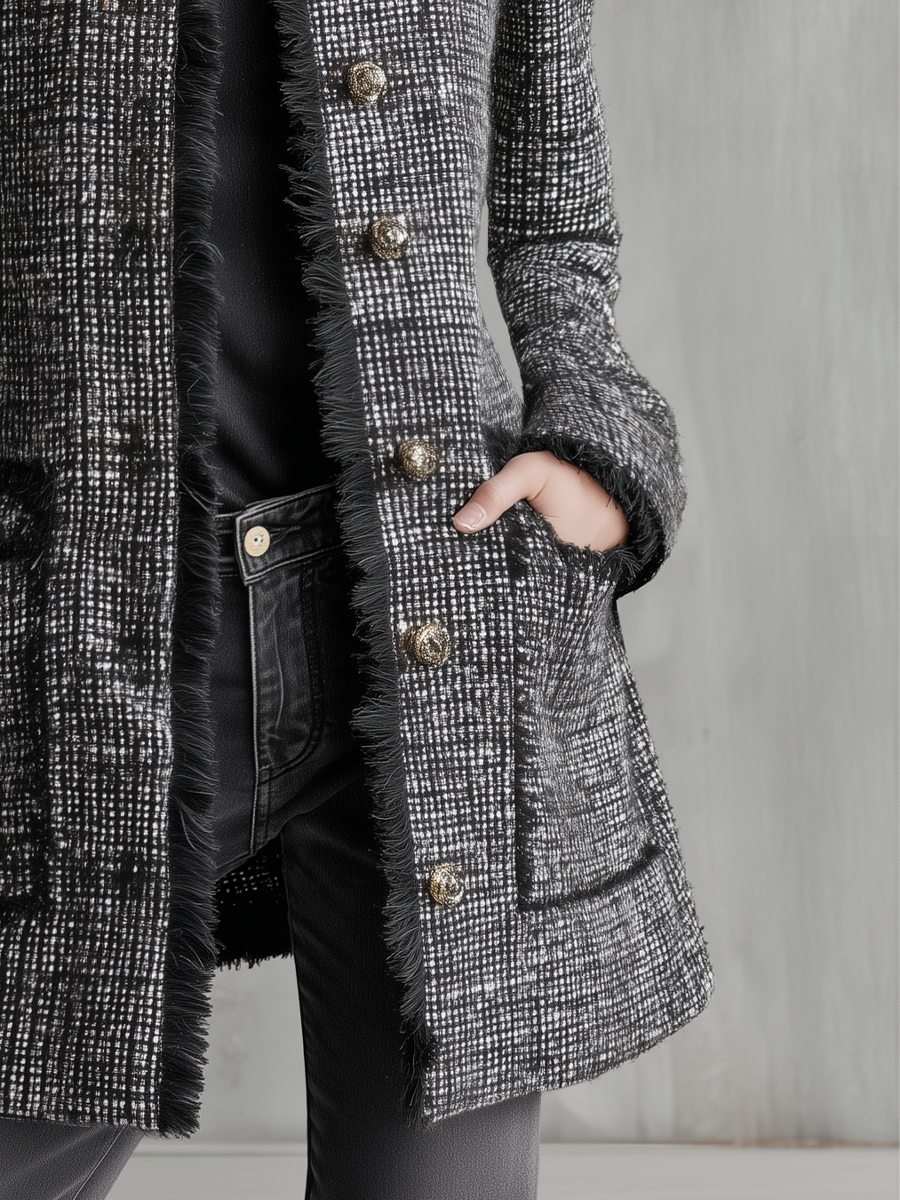 Cappotto in tweed nero – look completo