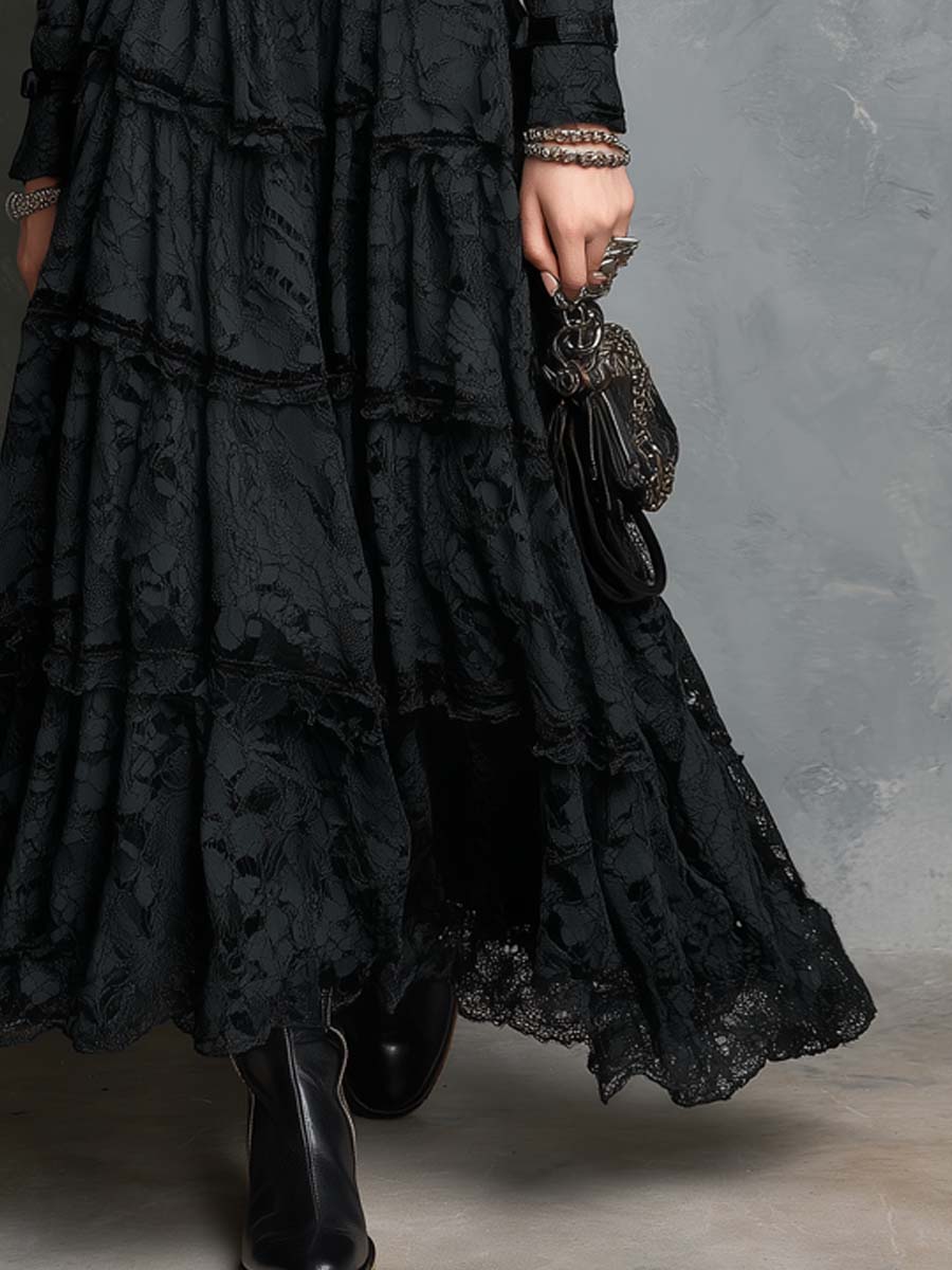 Completo in pizzo nero stile militare – look indossato