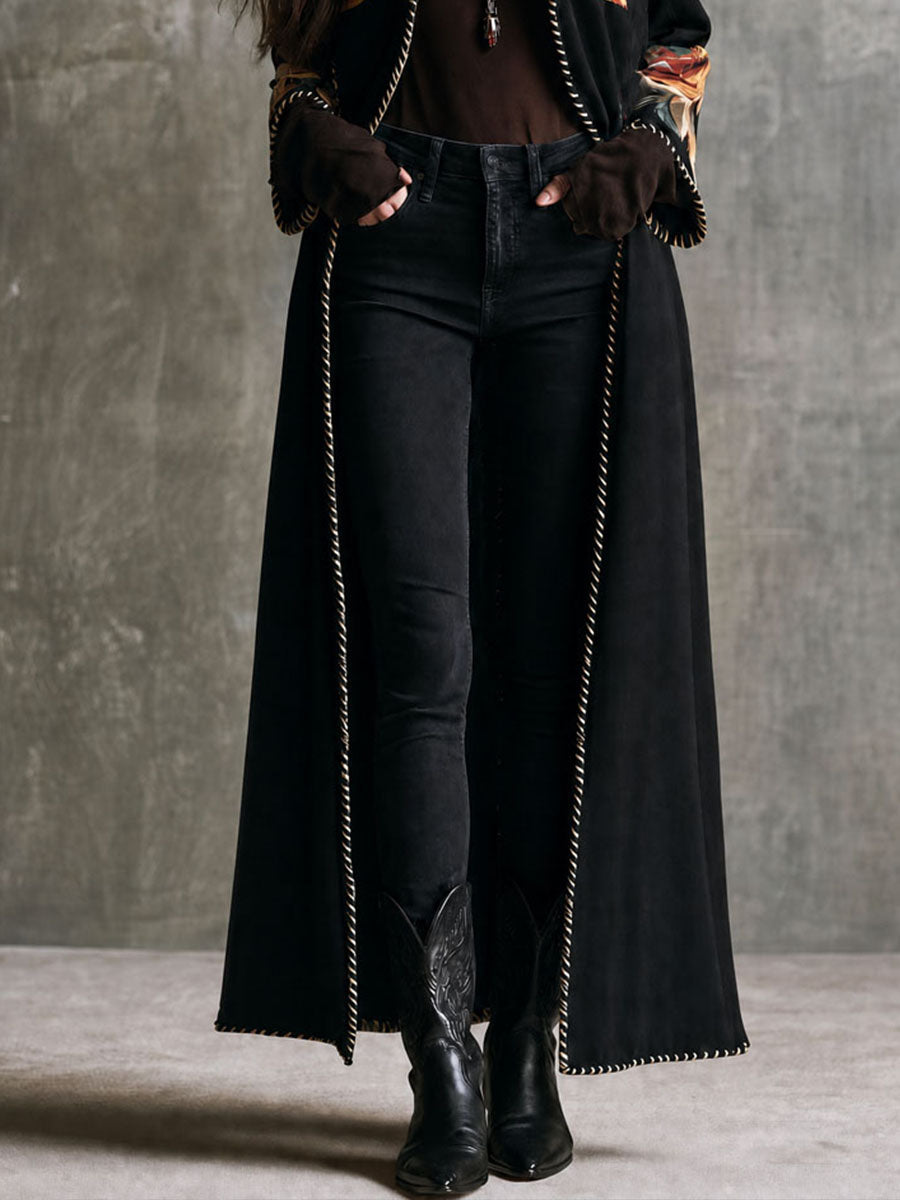 Spolverino lungo in microsuede nero con revers a fiori – vista laterale