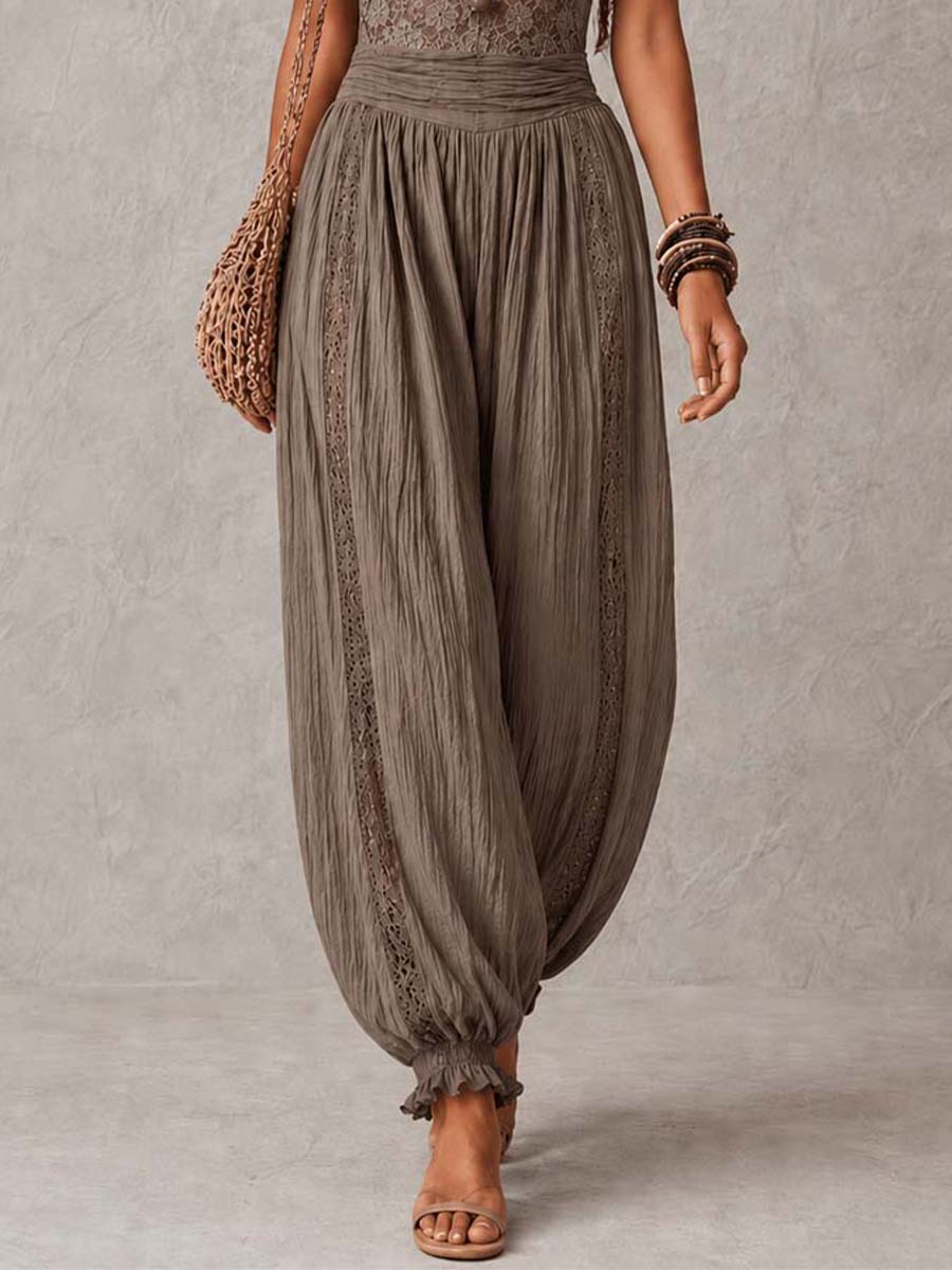 Coordinato boho tortora in pizzo – dettaglio del tessuto