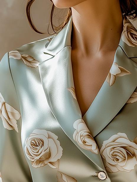 Camicia in raso verde chiaro – dettaglio maniche in pizzo