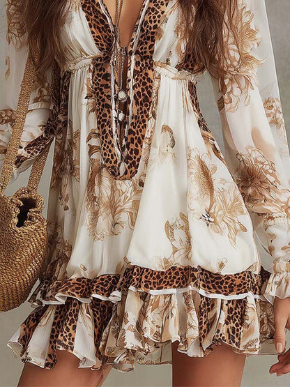 Abito mini crema boho con volant – dettaglio 3