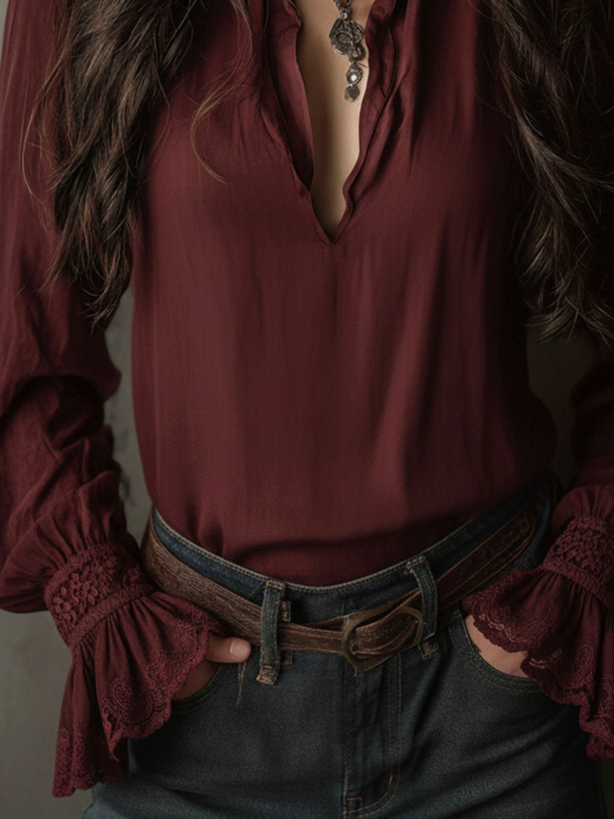 Blusa boho rosso vino – in movimento