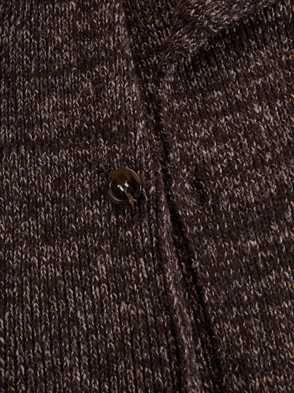 Giacca in maglia marrone con zip asimmetrica – dettaglio 9