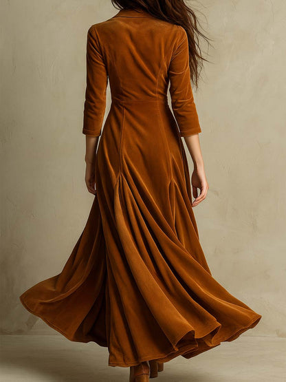 Vestito lungo in velluto caramello – dettaglio