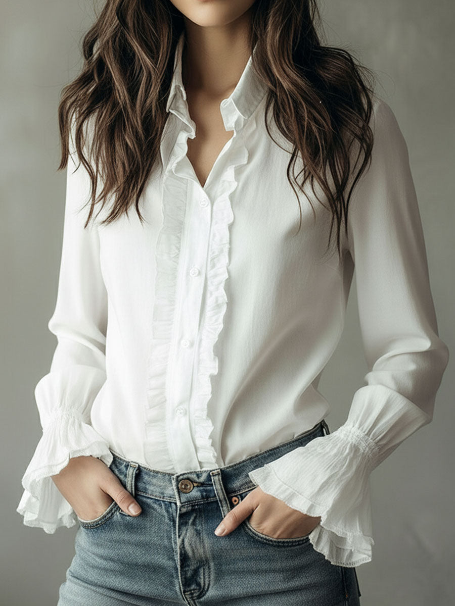 Camicia bianca con volant – dettaglio