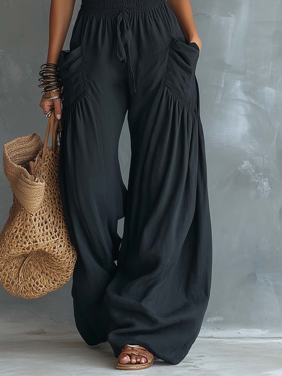 Tuta retrò nera con halter in pizzo – look completo