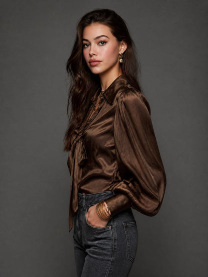 Blusa vintage marrone in raso con collo a fiocco – dettaglio 4