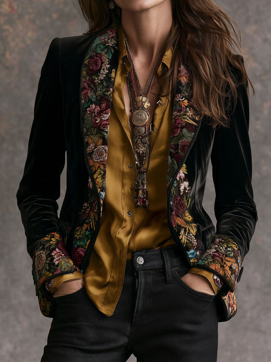 Giacca sartoriale in velluto nero con stampa floreale boho vintage – vista frontale