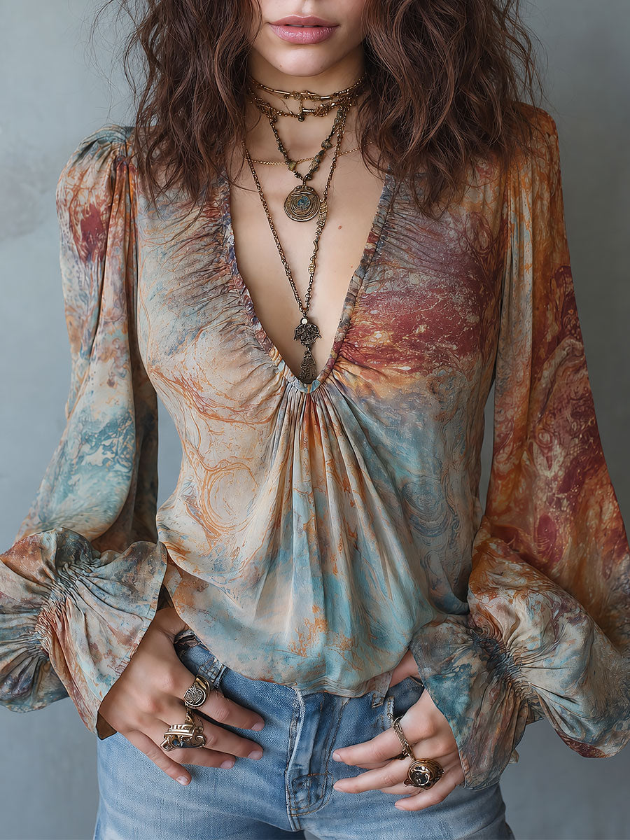 Blusa boho tie-dye multicolore con maniche a palloncino – vista frontale