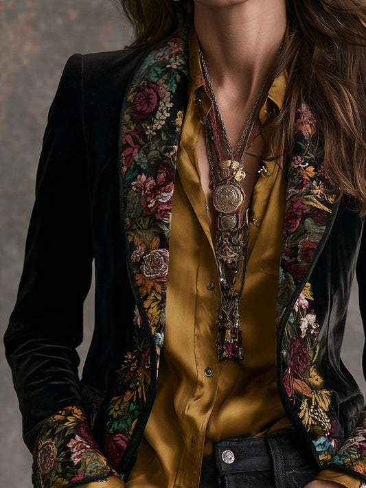 Giacca sartoriale in velluto nero con stampa floreale boho vintage – dettaglio 1