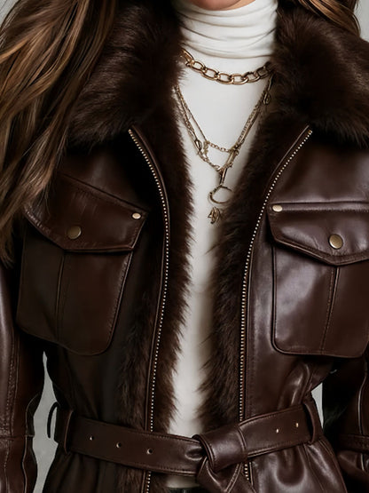 Giacca biker in similpelle cioccolato – dettaglio del collo