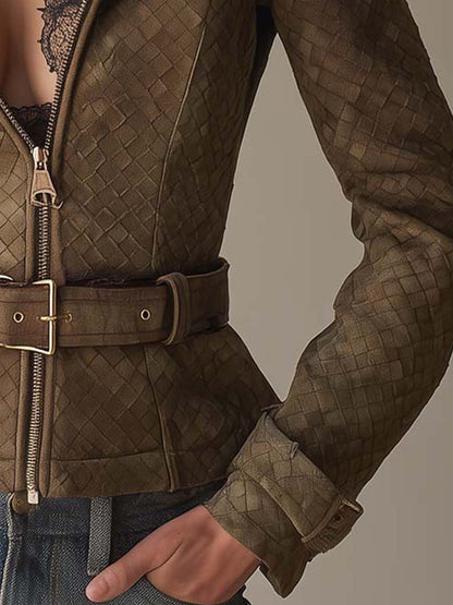 Giacca boho in camoscio verde oliva – dettaglio intrecciato