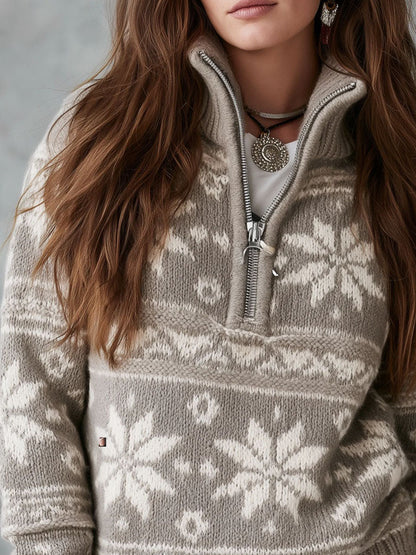 Maglione grigio melange – dettaglio del motivo a fiocchi di neve