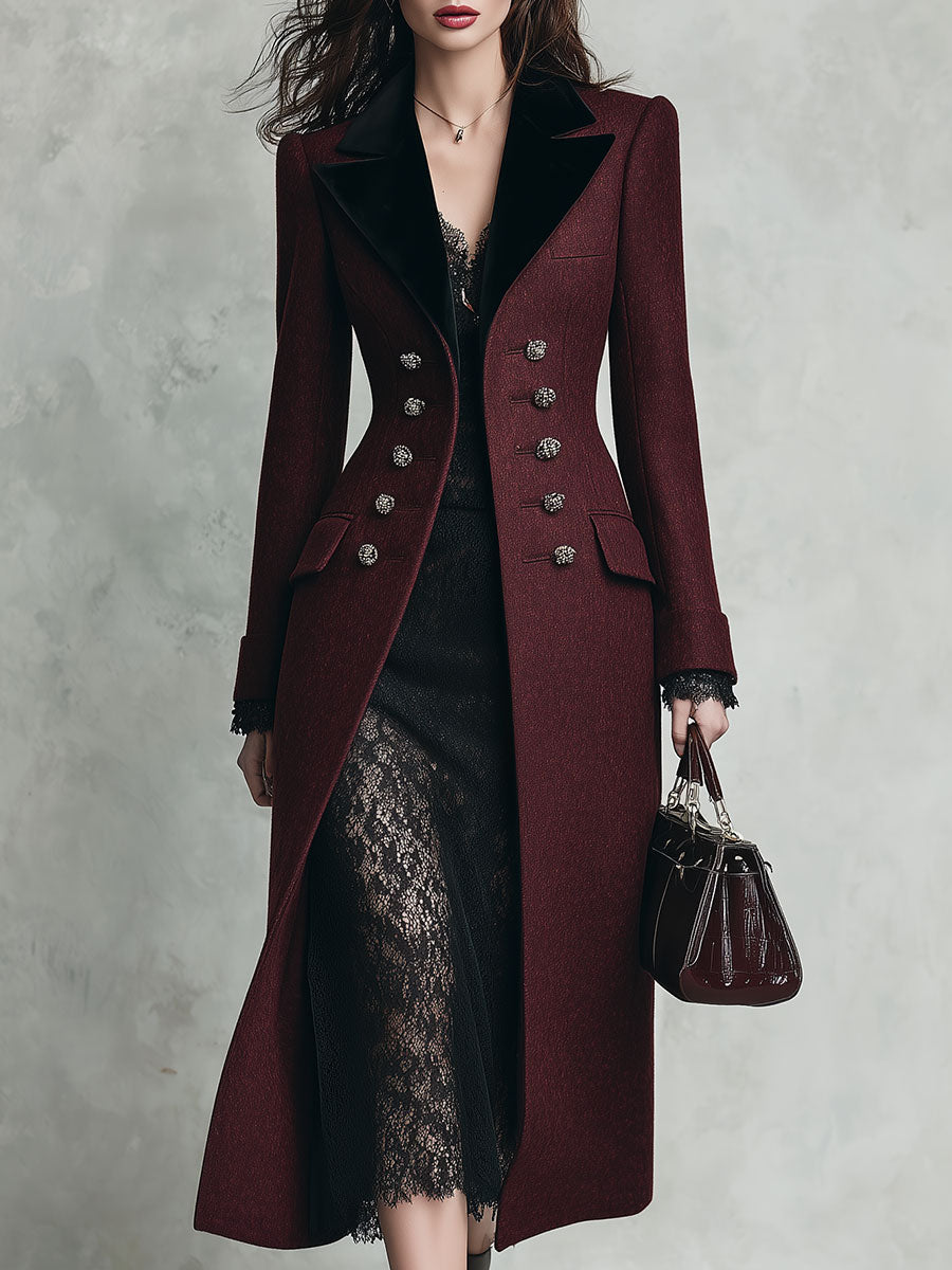 Cappotto in lana bordeaux con collo in velluto – dettaglio