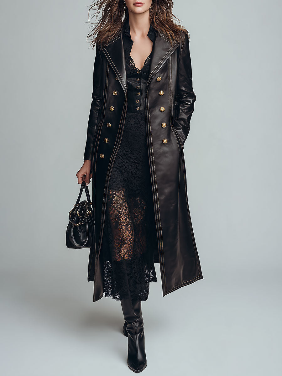 Cappotto doppiopetto nero in ecopelle – vista frontale