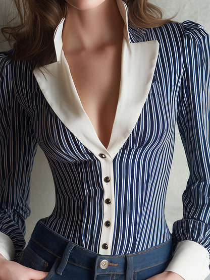 Camicetta in raso a righe blu con colletto a contrasto – dettaglio