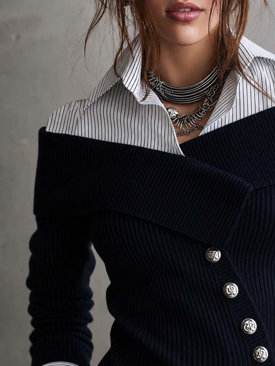 Blusa in maglia blu navy con pattina asimmetrica – look indossato