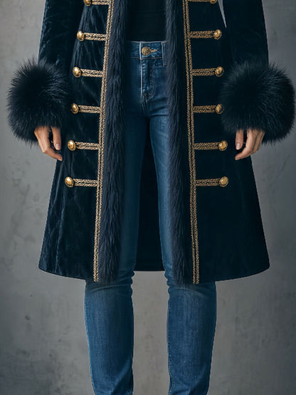 Cappotto lungo in velluto nero – dettaglio