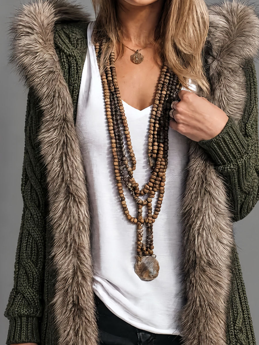 Cardigan lungo verde militare con cappuccio – vista laterale