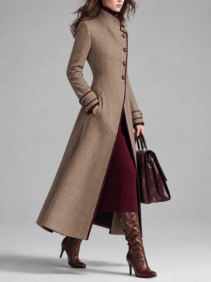 Cappotto lungo cammello in lana spinata – vista posteriore