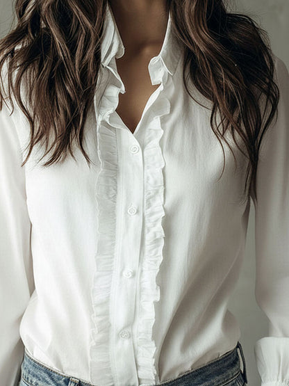 Camicia bianca con volant – vista d'insieme