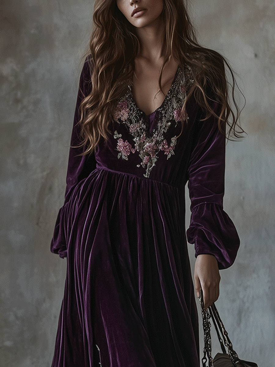 Vestito lungo viola in velluto ricamato – dettaglio 5