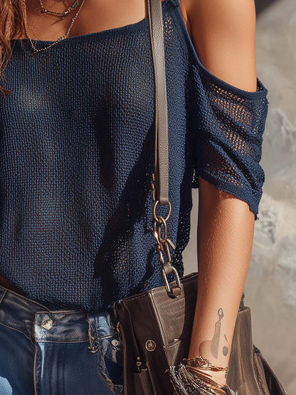 Camicetta retrò in maglia blu navy con spalle scoperte – vista laterale