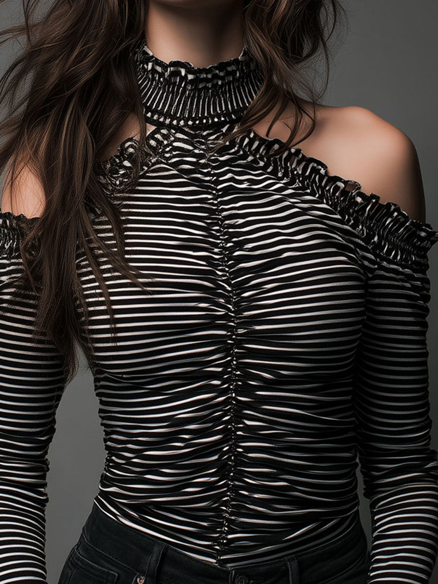 Top a righe a collo alto con spalle scoperte – dettaglio 7