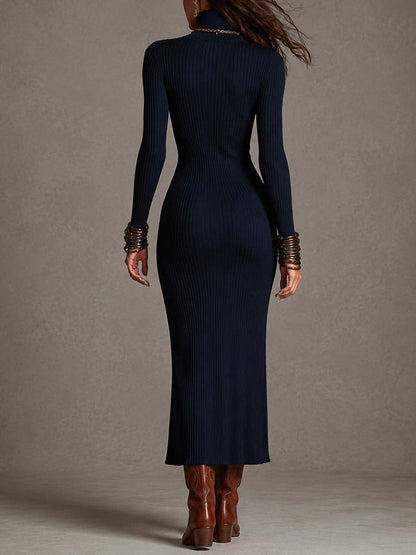 Abito midi blu navy a coste con collo alto – dettaglio 3