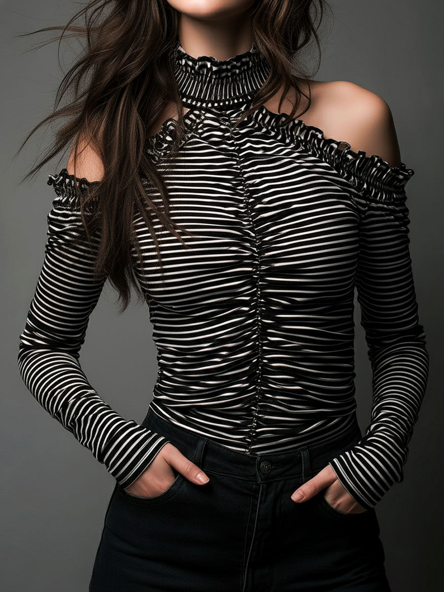 Top a righe a collo alto con spalle scoperte – dettaglio 3