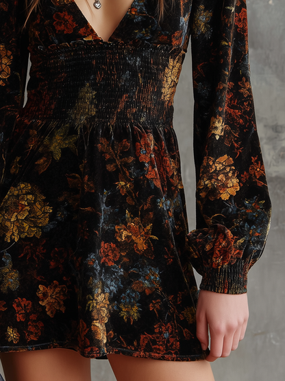 Vestito mini in velluto nero a fiori – dettaglio 4