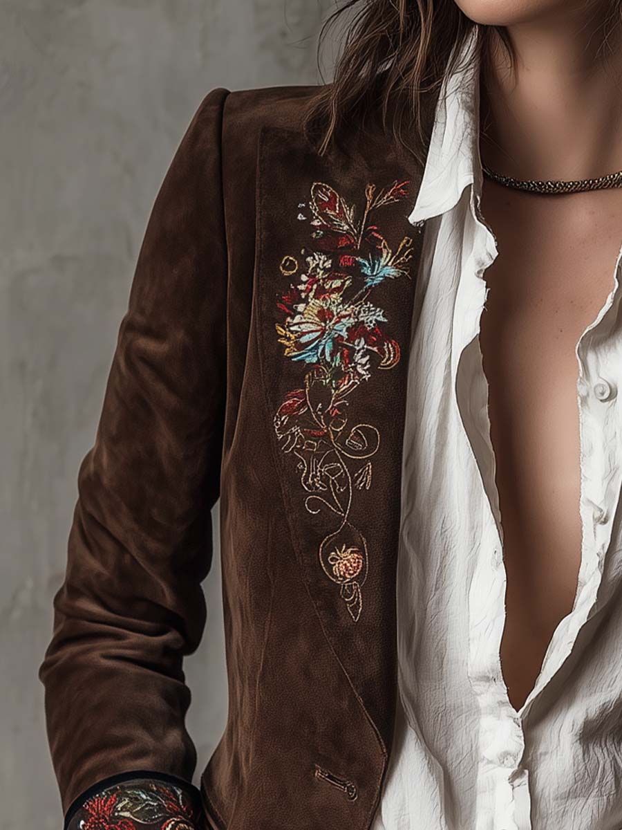 Blazer in camoscio marrone con ricami – dettaglio 3