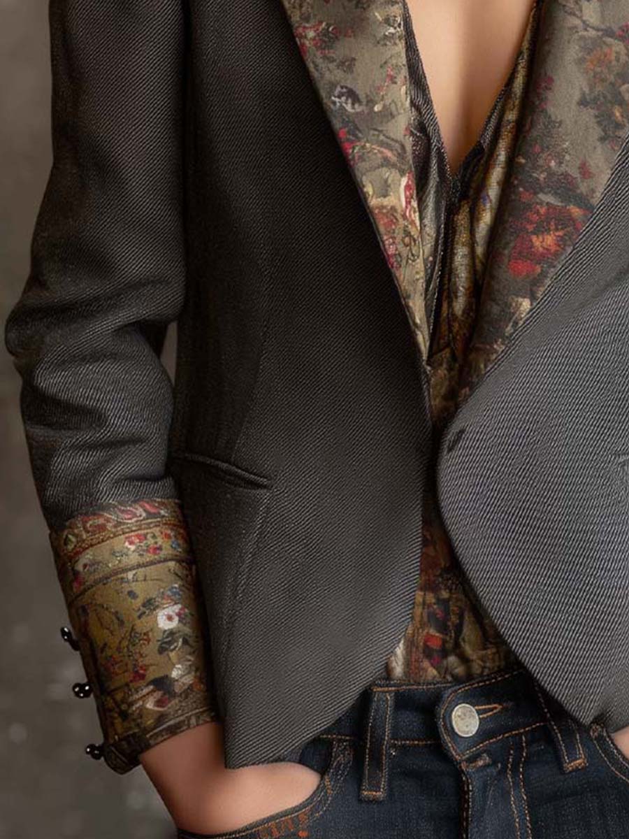 Blazer grigio con stampa floreale – dettaglio 6