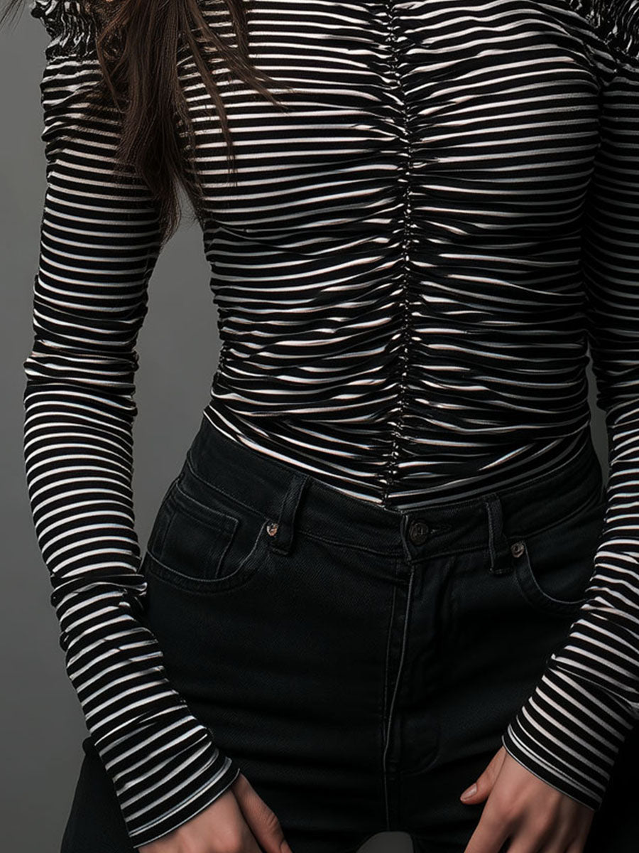 Top a righe a collo alto con spalle scoperte – dettaglio 8