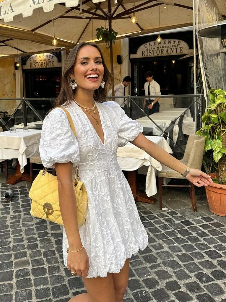 Mini abito Olivia con maniche a sbuffo – vista frontale