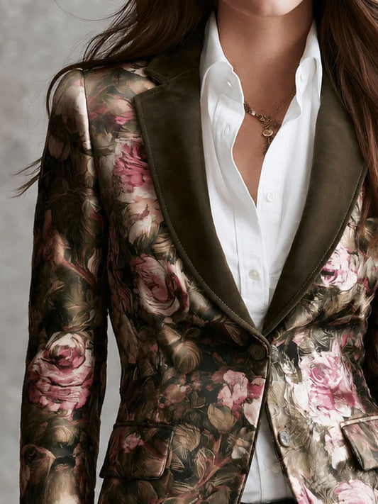Blazer scamosciato verde oliva con rose vittoriane – dettaglio 1