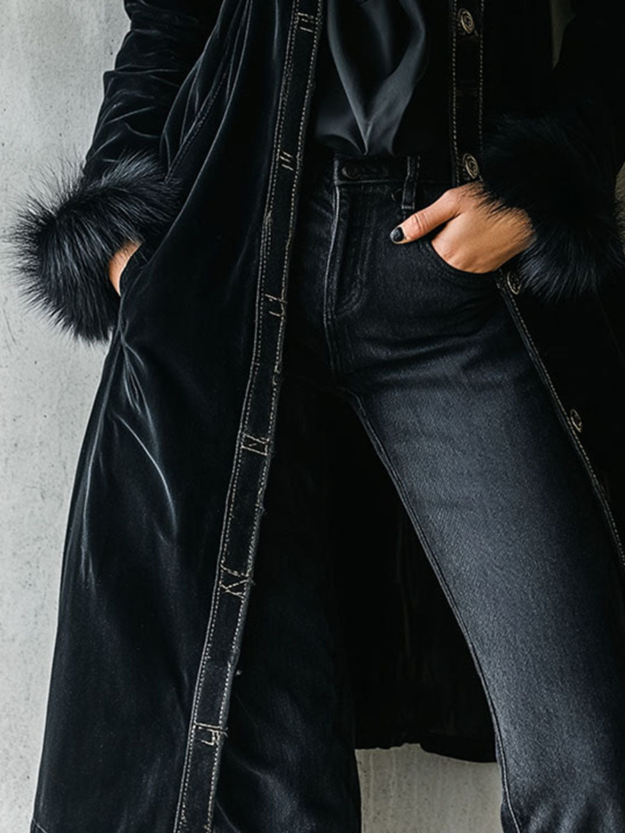 Cappotto lungo in velluto nero – vista d'insieme