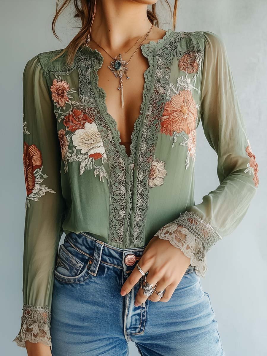 Camicetta boho floreale verde salvia in pizzo – look completo
